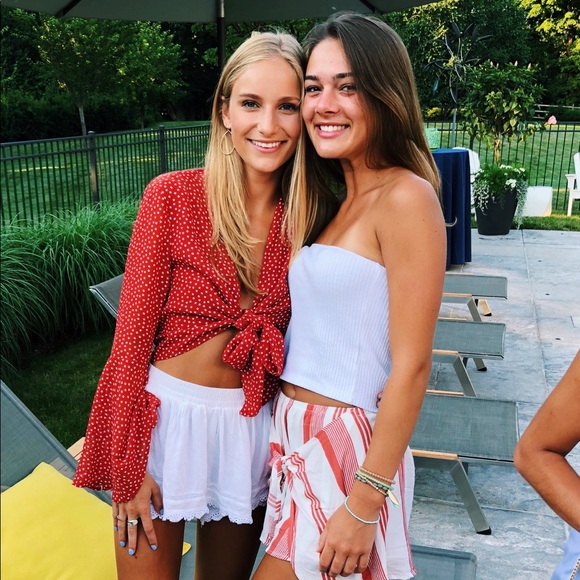 Meet your Posher, Sara - Picture 1 of 1